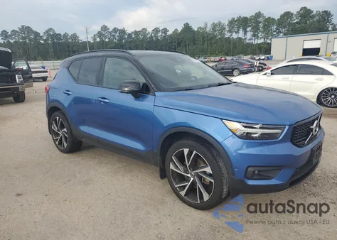 2021 Volvo Xc40 T5 R-Design z USA, uszkodzony, nr VIN YV4162UM4M2432870